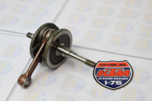 Load image into Gallery viewer, 45230018100 CRANKSHAFT GS CPL
