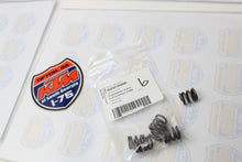 Load image into Gallery viewer, 45232105000 CLUTCH SPRING 15,9MM
