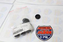 Load image into Gallery viewer, SHAFT SEAL RING 8X24X7