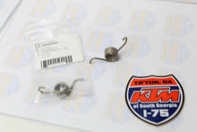 Load image into Gallery viewer, KTM 79003045000 FOOTREST SPRING L/S       2016